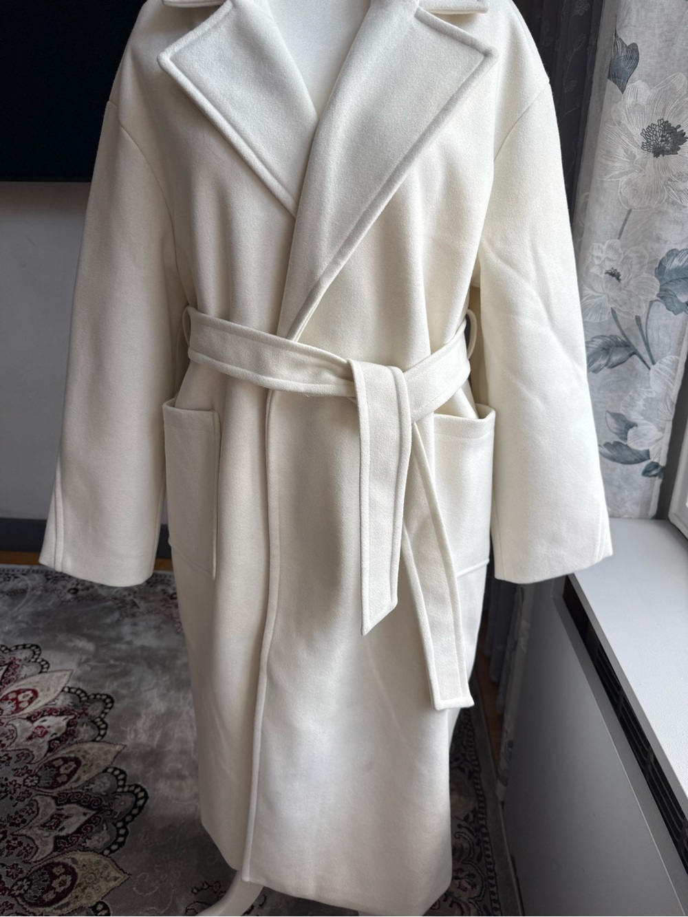 Pull&Bear Off-White Self-Tie Belt Trench Coat